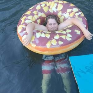 Meet your Posher, Dillon